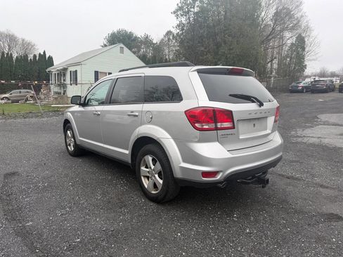 Used 2011 Dodge Journey Mainstreet w/ Flexible Seating Group image 6