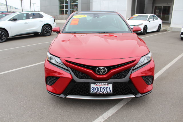 Used 2019 Toyota Camry XSE FWD image 3