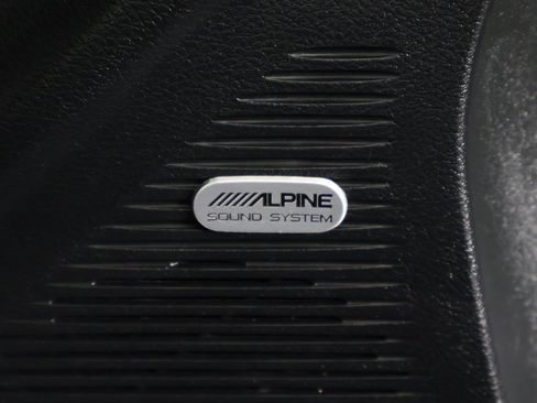 Used 2023 Dodge Challenger SXT image 45