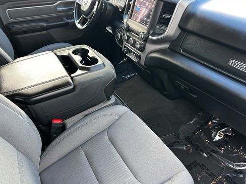 Used 2020 RAM 1500 Big Horn AWD/4WD image 16