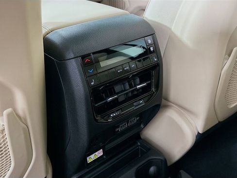 New 2025 Jeep Grand Cherokee L Limited image 34