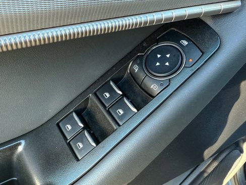 Used 2025 Ford Explorer Active image 18