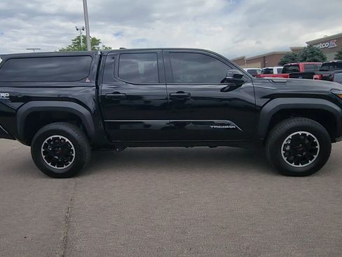 Used 2026 Toyota Tacoma TRD Off-Road w/ TRD Off Road Upgrade Package AWD/4WD image 11