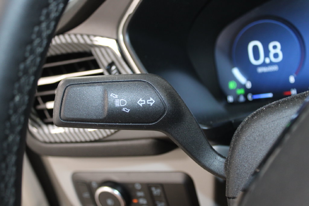 Used 2024 Ford Escape Platinum w/ Premium Technology Package AWD/4WD image 24
