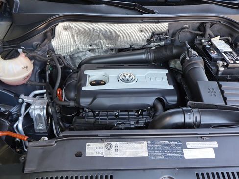 Used 2011 Volkswagen Tiguan S AWD/4WD image 35