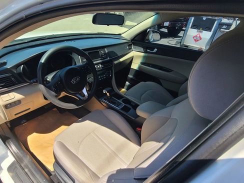 Used 2016 Kia Optima LX FWD image 6