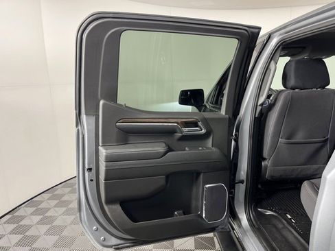 Used 2024 GMC Sierra 1500 Elevation w/ LPO, Elevation Black Package image 35