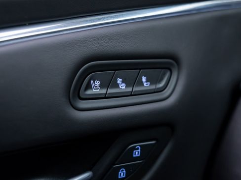 Certified 2024 Cadillac Escalade ESV Sport Platinum w/ LPO, ONYX Package image 32