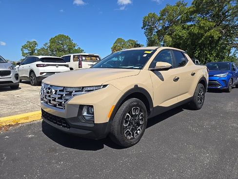 Used 2023 Hyundai Santa Cruz SEL AWD/4WD image 3