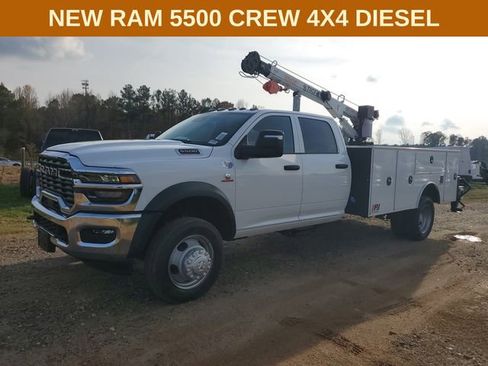 New 2025 RAM 5500 Tradesman AWD/4WD image 19