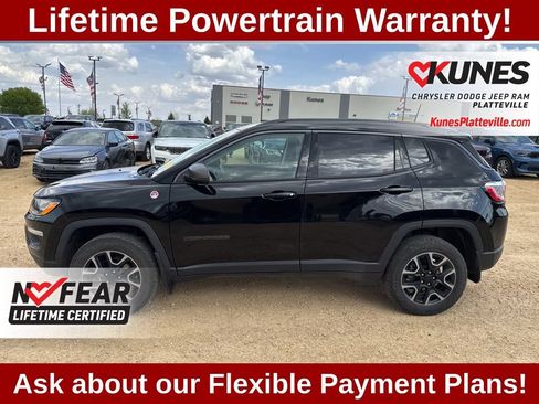 Used 2019 Jeep Compass Trailhawk w/ Cold Weather Group AWD/4WD image 8