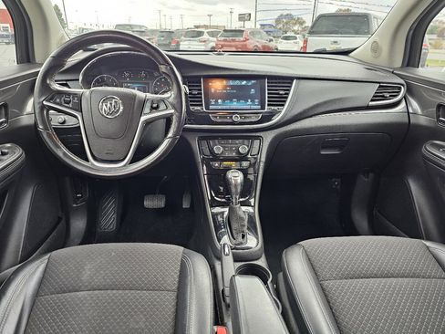 Used 2019 Buick Encore Preferred image 3