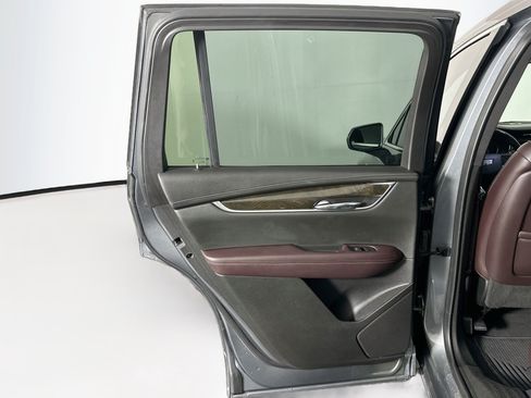 Used 2020 Cadillac XT6 Premium Luxury FWD image 27