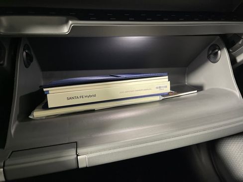 Certified 2025 Hyundai Santa Fe Limited image 27