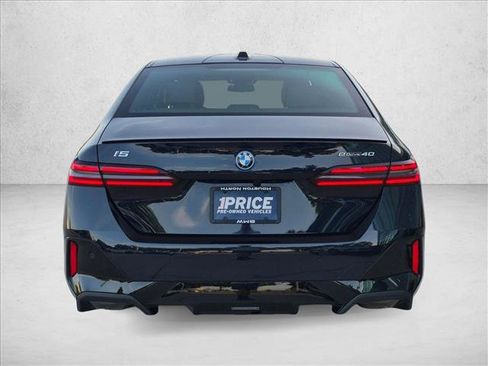 Used 2026 BMW i5 eDrive40 RWD image 7