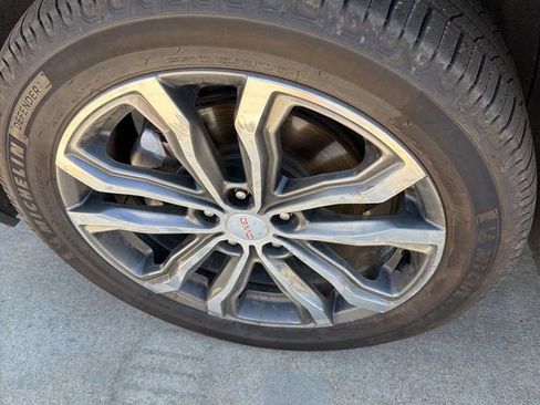 Used 2020 GMC Terrain Denali w/ Denali Premium Package image 16