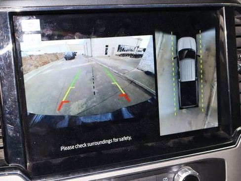 Used 2022 Ford F250 Lariat w/ Lariat Ultimate Package AWD/4WD image 8