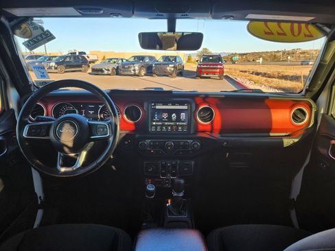 Used 2022 Jeep Gladiator Rubicon w/ Cold Weather Group image 14