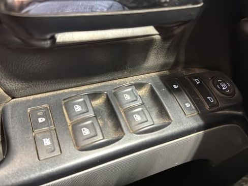 Used 2018 Chevrolet Silverado 1500 LT w/ All Star Edition image 15