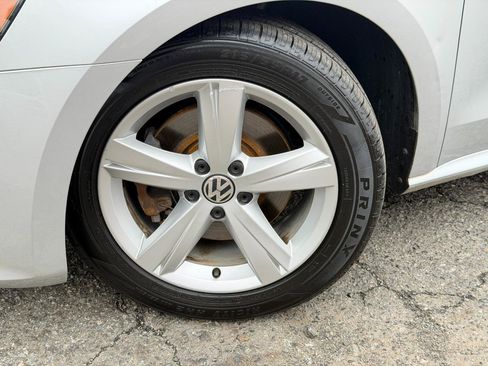 Used 2013 Volkswagen Passat 2.5 SE FWD image 78