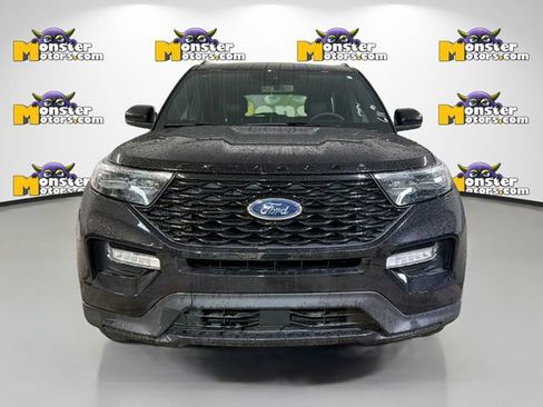 Used 2023 Ford Explorer ST-Line w/ Class IV Trailer Tow Package AWD/4WD image 2