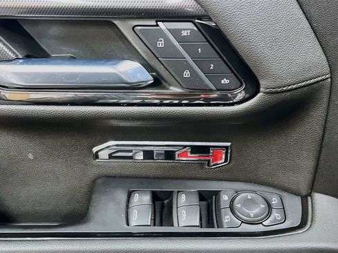 Used 2022 GMC Sierra 1500 AT4 w/ AT4 Premium Package AWD/4WD image 18