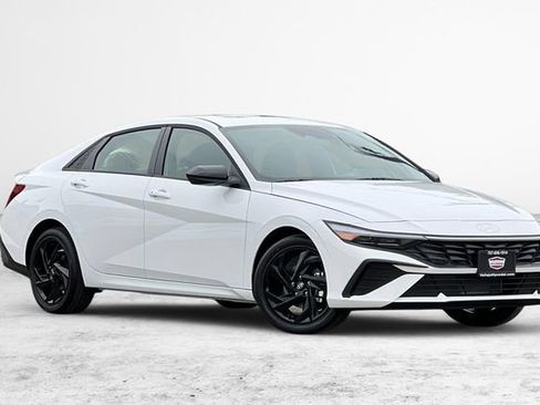 New 2026 Hyundai Elantra SEL Sport FWD image 1