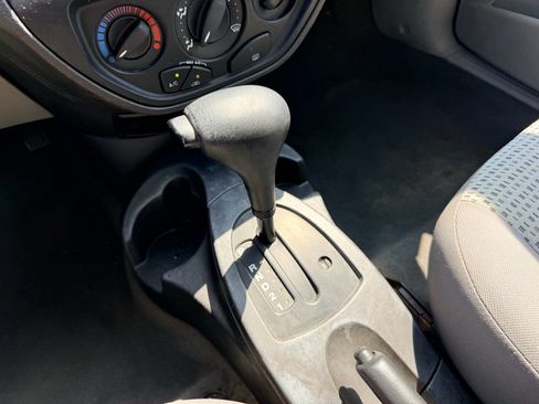 Used 2006 Ford Focus SE FWD image 29