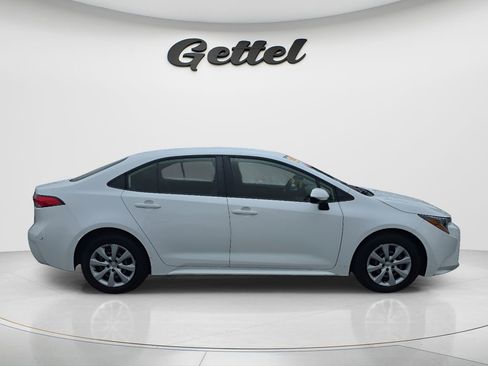 Used 2023 Toyota Corolla LE FWD image 4