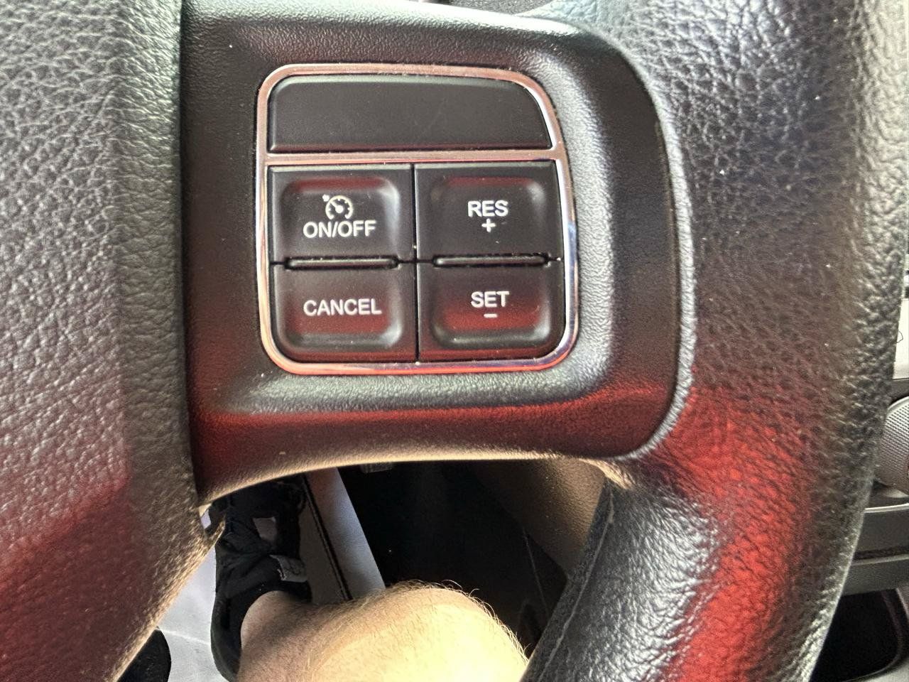 Used 2017 Dodge Journey SXT w/ Comfort/Convenience Group AWD/4WD image 22