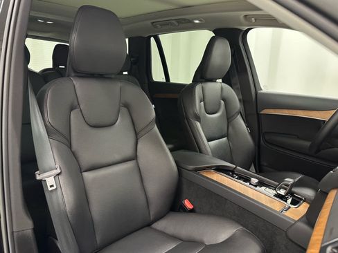 Used 2023 Volvo XC90 B6 Core w/ Protection Package Premier AWD/4WD image 20