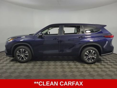 Used 2023 Toyota Highlander XLE image 5