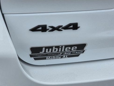 New 2025 Jeep Grand Cherokee L Altitude AWD/4WD image 31