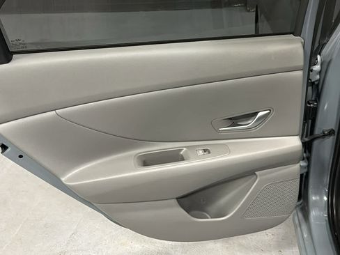 Used 2023 Hyundai Elantra SEL w/ Cargo Package FWD image 19
