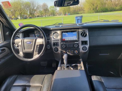 Used 2017 Ford Expedition Limited w/ Equipment Group 301A image 13