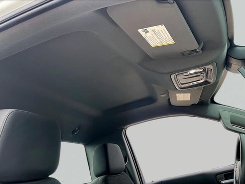 Used 2022 Chevrolet Silverado 1500 W/T RWD image 14