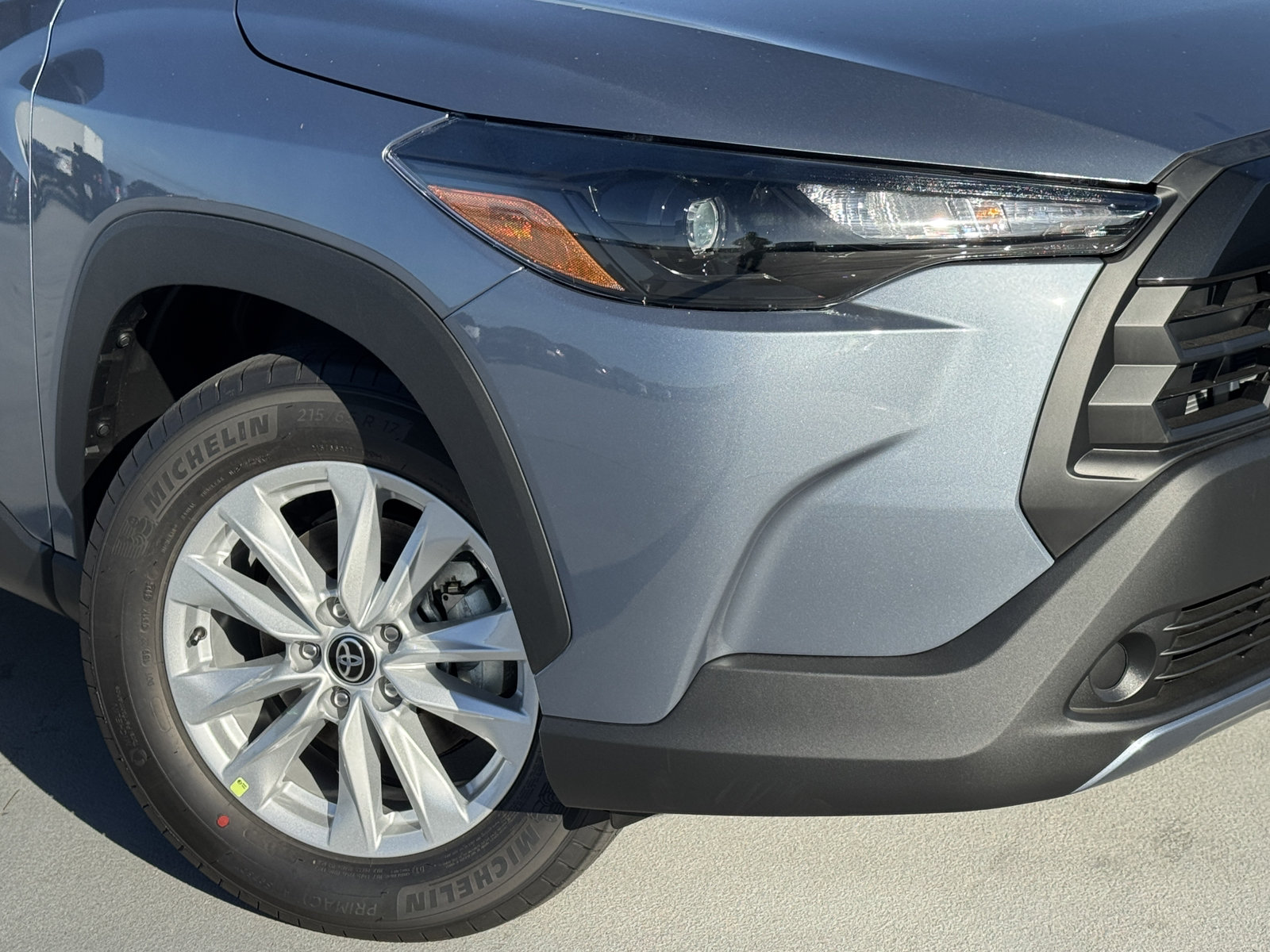 New 2026 Toyota Corolla Cross LE w/ Moonroof Package FWD image 10