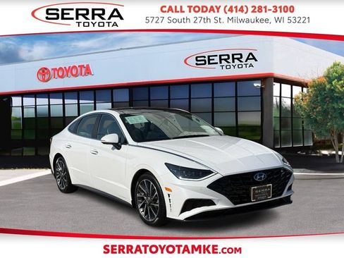Used 2022 Hyundai Sonata Limited FWD image 1