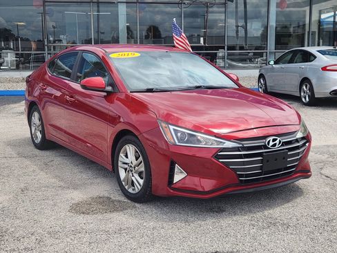 Used 2019 Hyundai Elantra SEL image 2