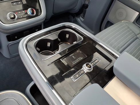 Used 2021 Lincoln Navigator Black Label image 12