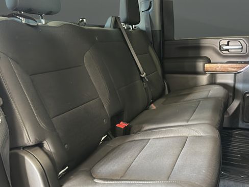 Used 2022 GMC Sierra 2500 SLE w/ SLE Value Package; AWD/4WD image 24