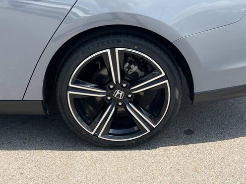 Used 2024 Honda Accord Sport image 13