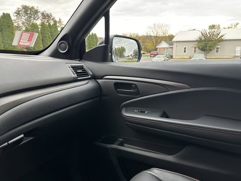 Used 2023 Honda Passport TrailSport image 23