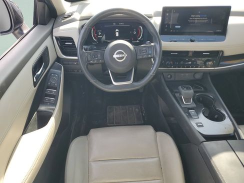Used 2024 Nissan Rogue SL w/ SL Premium Package FWD image 12