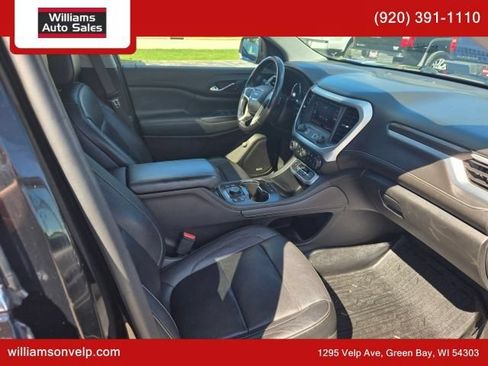 Used 2020 GMC Acadia SLT w/ LPO, Floor Liner Package AWD/4WD image 18