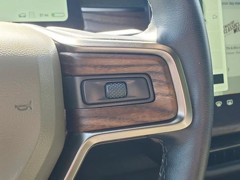 Used 2023 Rivian R1S Adventure AWD/4WD image 18