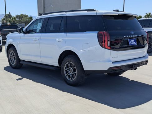 New 2026 Ford Expedition Active AWD/4WD image 4