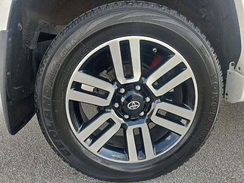 Used 2021 Toyota 4Runner Limited image 11