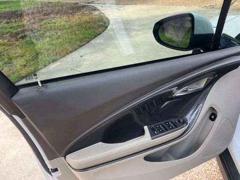 Used 2013 Chevrolet Volt image 17