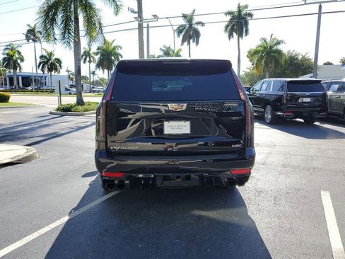 Certified 2023 Cadillac Escalade V AWD/4WD image 4